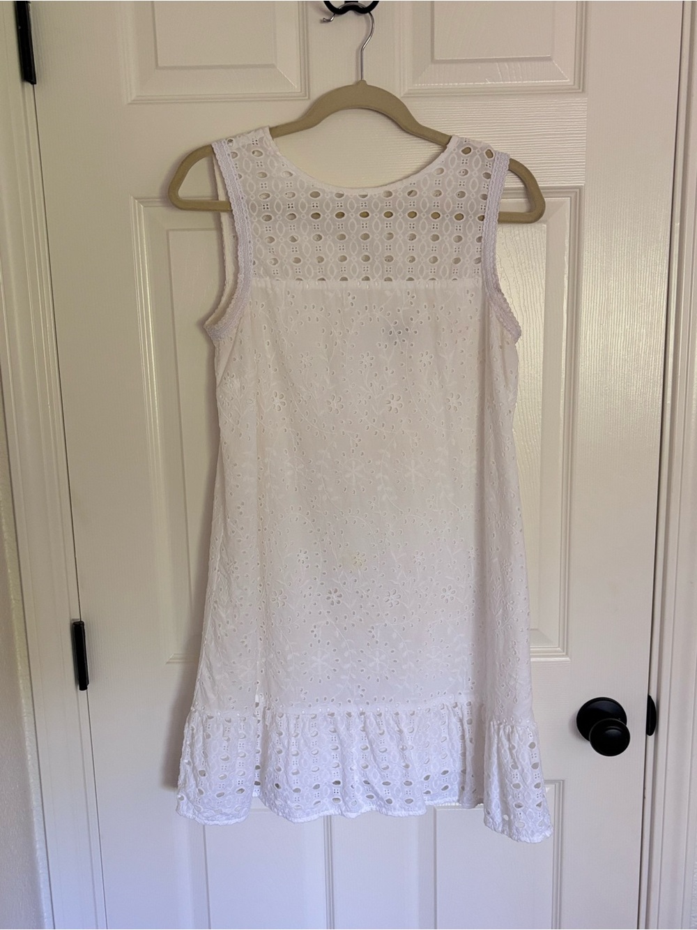 LOFT White Eyelet Sleeveless Shift Dress